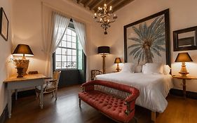 Hotel Emblematico La Casa De Los Naranjos